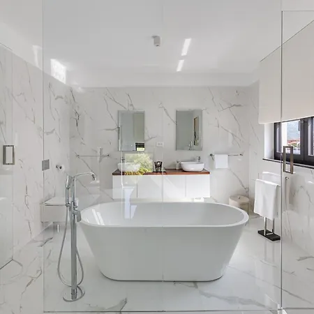 Penthouse Velebit Direct Sea Views Steps To Luxury Apartmán