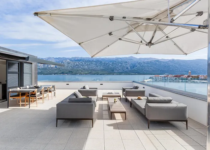 Penthouse Velebit Direct Sea Views Steps To Beach Luxury Stay Lägenhet Vinjerac